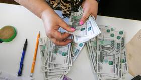 Пенсии пенсионерам в 2025 году: что ожидать в Московский Ювелирный Завод